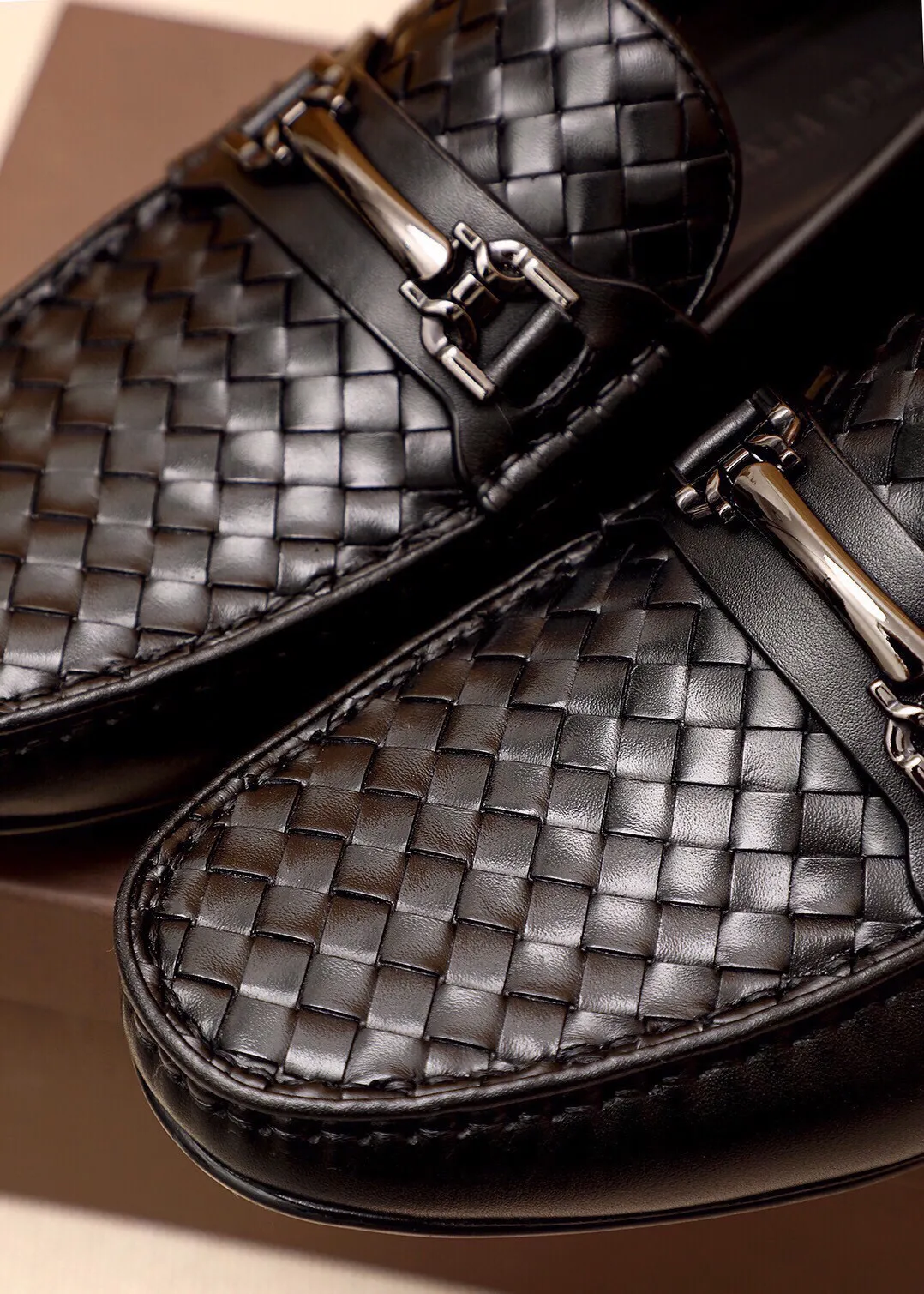 Men's shoes 💰: 500 💐BV men's slip-on shoes® [BOTTEGA VENETA] official website counter new model, one-to-one mold opening ⚠Italian calfskin ➕Hand-woven ➕Cow leather lining. Driving slip-ons, available at counters, sizes 38～44 (45🉑️customized)